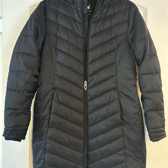 Women’s Spyder Winter Jacket - Picture 8 of 8